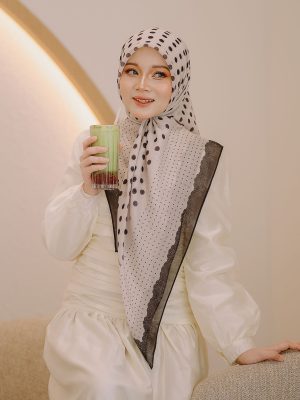 BH02 Dottie (Oreo)