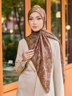 BH02 La Belle (Velvet Brown)
