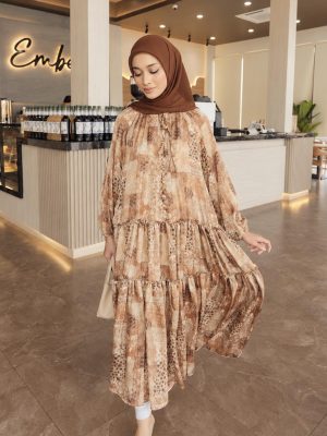 BH03 Esme Dress (Vintage Mocha)